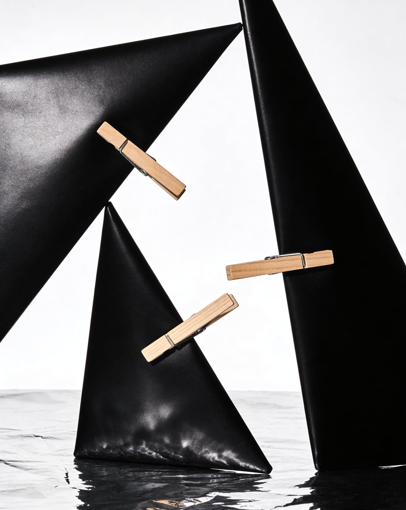 Pinned Dark — PHANTOM REEL